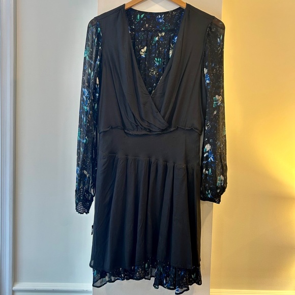 Anthropologie Ruched Mini Floral Dress - Blue Motif - Full Lined - Medium - Picture 6 of 10